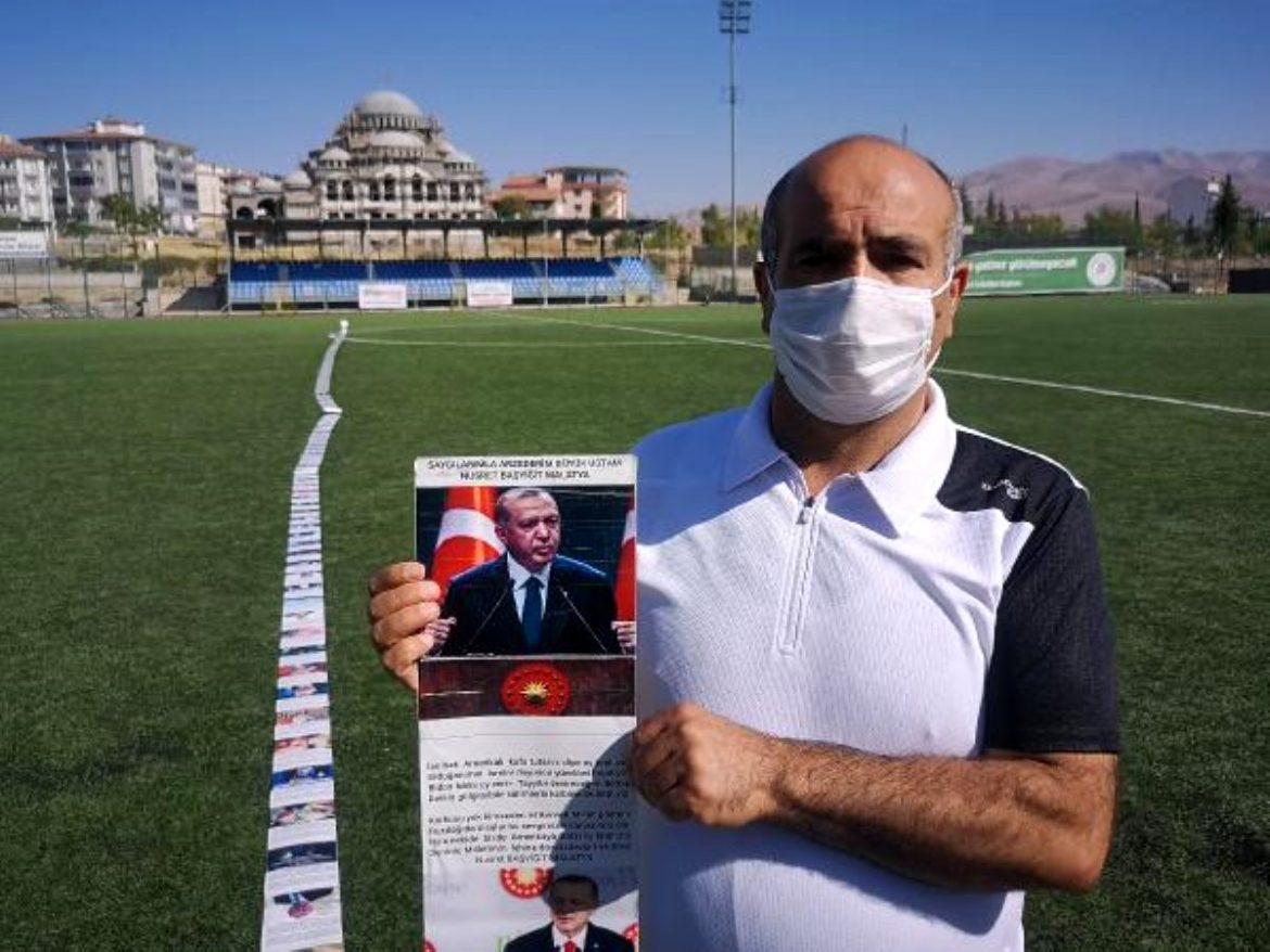 cumhurbaskani-erdogan-icin-251-metre-uzunlugunda-siir-yazdi-b2Sh5zAQ.jpg